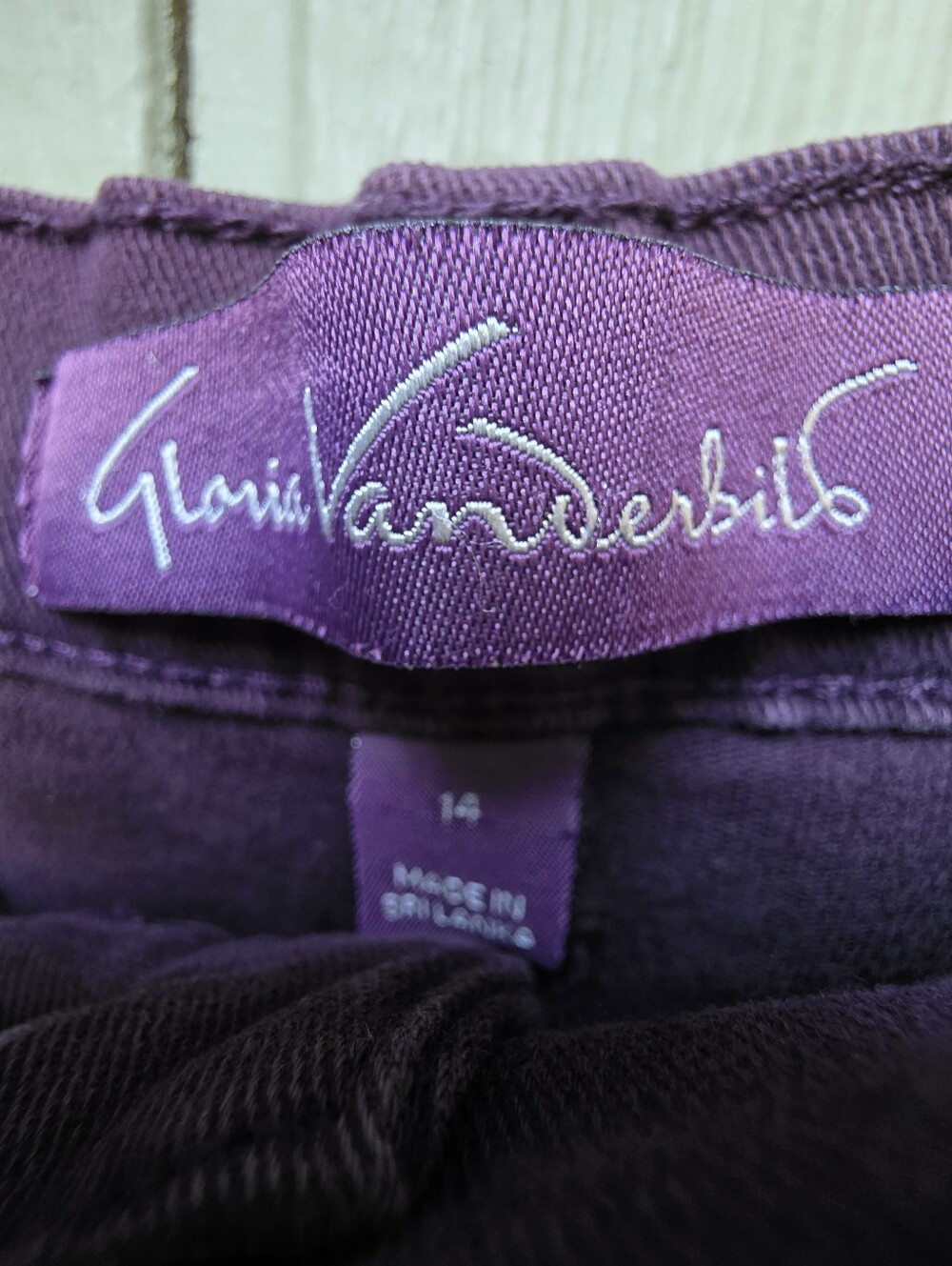 Gloria Vanderbilt Women's Jeans #JEA12 - Picture 2 of 12